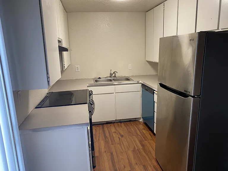 184 Salem Heights Ave SE #4 — Photo 4