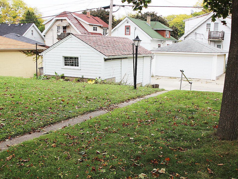 2nd image of 3866 N 51st Blvd