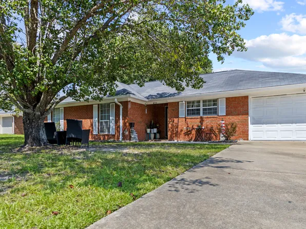 479 McCumber Dr, Allenhurst, GA 31301