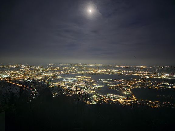 3rd image of 1115 E Brow Rd