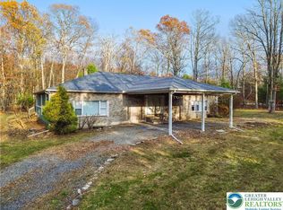 6236 Forest Ln, East Stroudsburg, PA 18302