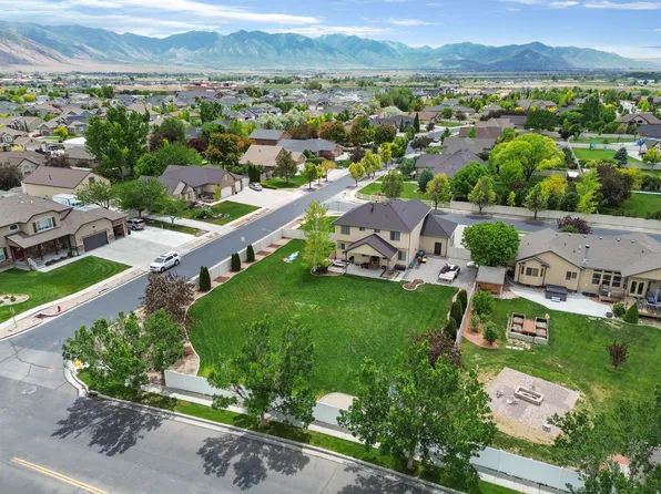 192 W Preakness Way, Stansbury Park, UT 84074