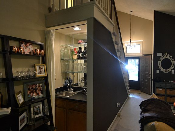 4th image of 11121 Silkwood Ct
