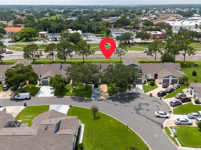 140 Lakepointe Cir — Photo 22