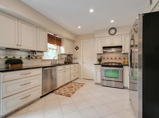 43 Marshall Rd, Hillsborough, NJ 08844