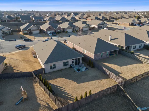 305 River Rock Dr, Madison, AL 35756