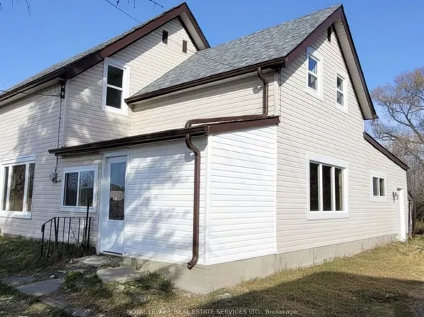 21062 Loyalist Pkwy, Prince Edward County, ON K0K 1L0