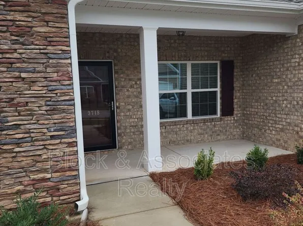 3718 Copper Ct, High Point, NC 27265