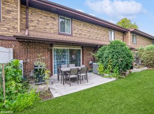 18 Cour Versaille, Palos Hills, IL 60465