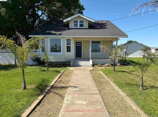 3015 Point Pleasant Rd, Elk Grove, CA 95757