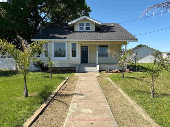 3015 Point Pleasant Rd, Elk Grove, CA 95757