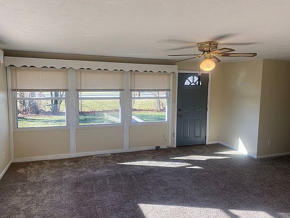 Living room lots of windows