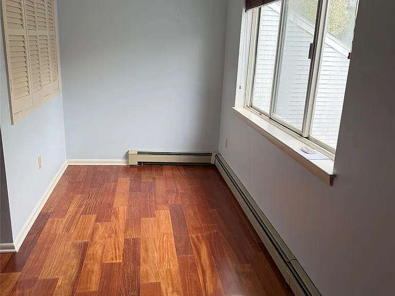 73 Cornwall Cir — Photo 14