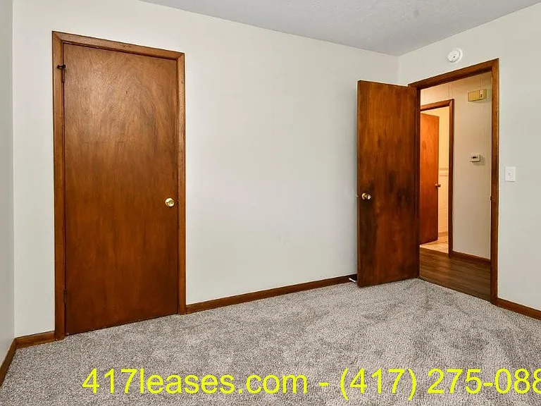 203 S White Oak Ave — Photo 30