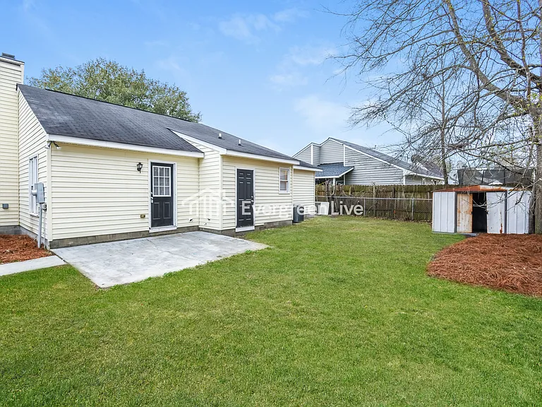 124 Auburnleaf Dr — Photo 10