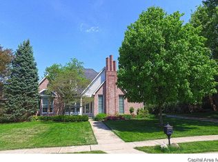 1404 Woods Farm Ln, Springfield, IL 62704