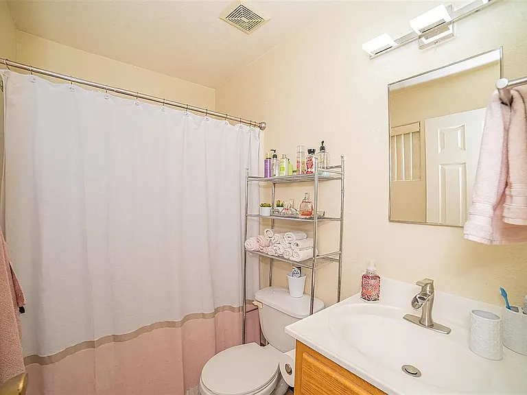 5435 E 30th Pl — Photo 11