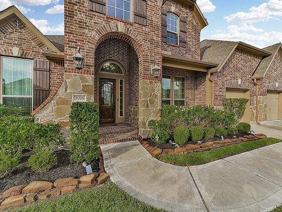 3rd image of 3019 Wolfberry Dr