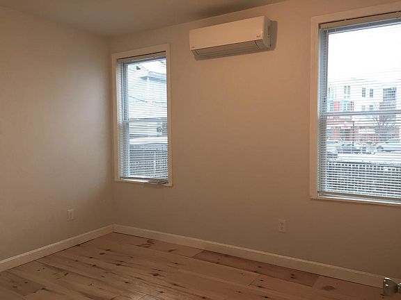 5th image of 9 America St #1A