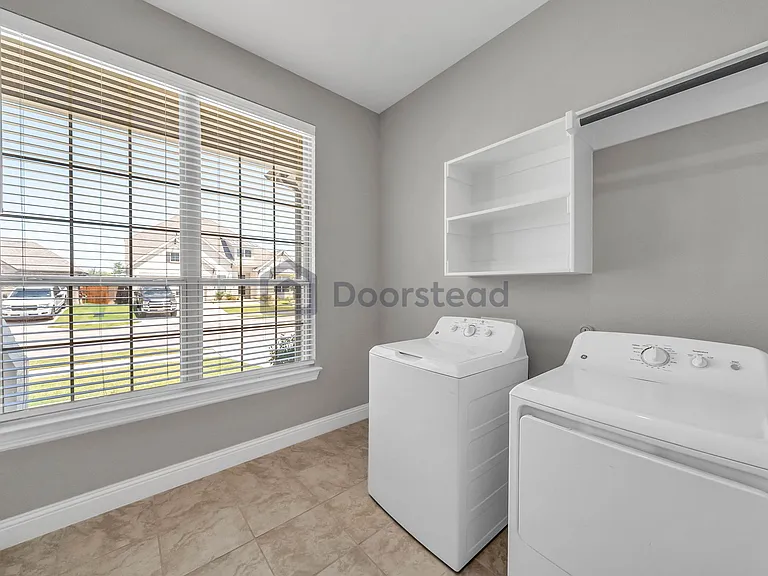 1705 Bellinger Dr — Photo 47