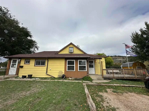 742 7th St, Sturgis, SD 57785
