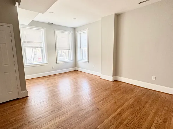 911 Monroe St NW #1A, Washington, DC 20010