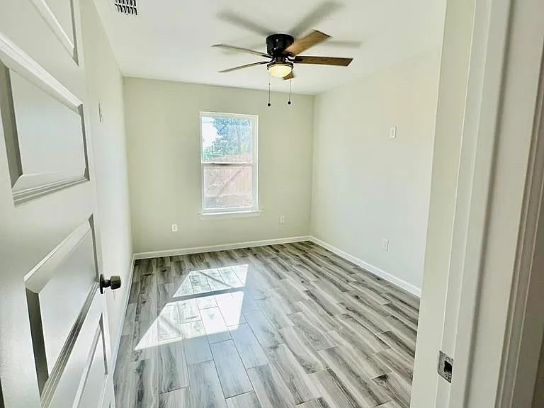 5078 McKenzie Rd #B — Photo 14