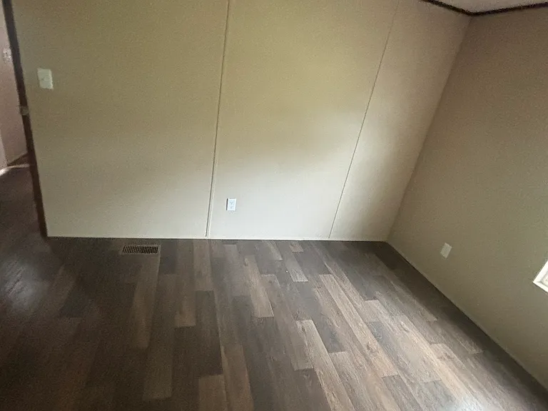 175 Charlotte Ln — Photo 8