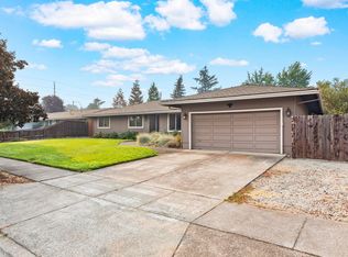 2464 Amaryllis St, Medford, OR
