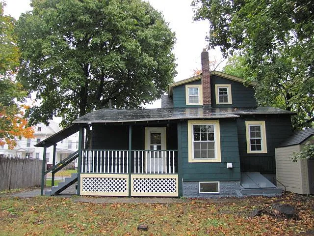 Building Photo - 36 Cherry St