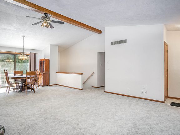 4th image of 3660 Hollywood Dr