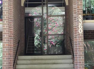 3360 Woodburn Rd APT 23, Annandale, VA 22003