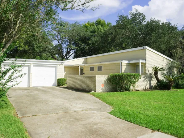 9015 Silver Spring Ln, Houston, TX 77025