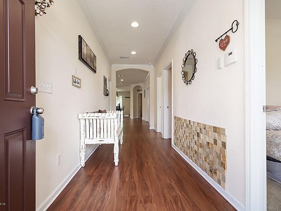 3rd image of 517 Islamorada Dr N