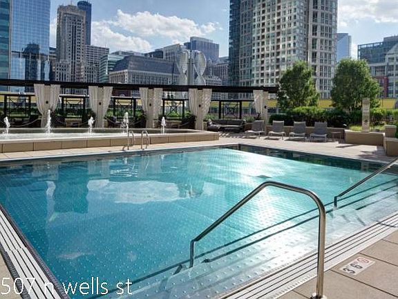2nd image of 507 N Wells St #1122
