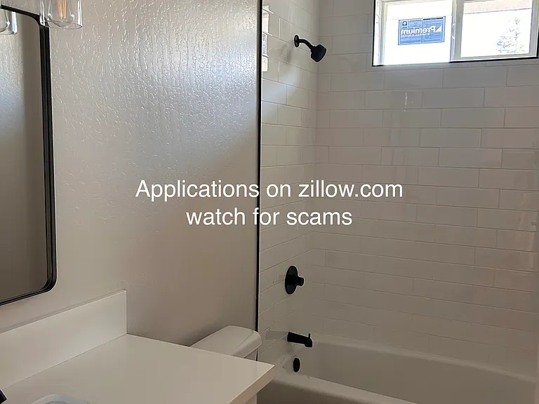 524 Auburn St — Photo 3