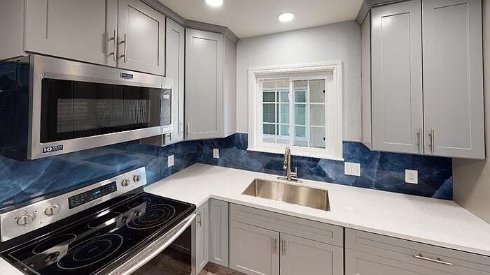 1st image of 1229 Parkington Ave