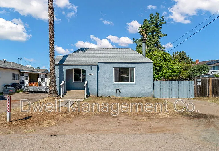 1430 Diamond Ln — Photo 24