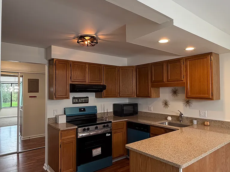 12 Southcreek Ct #B — Photo 10