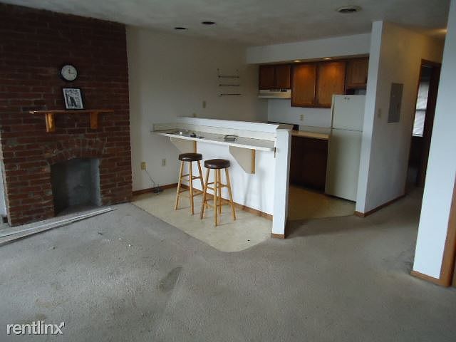 2nd image of 334 Meyran Ave