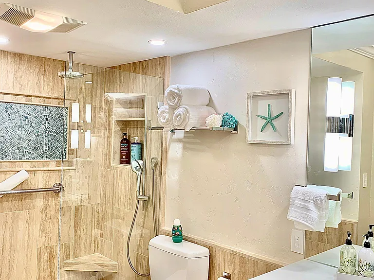3916 Riviera Dr #408 — Photo 12