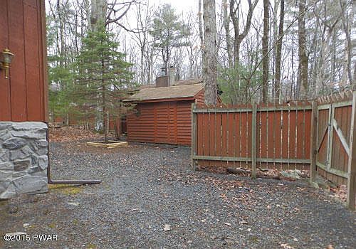 5th image of 144 Lake Dr
