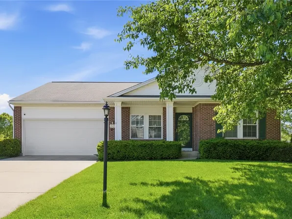 60 E Long Meadow Dr, Springboro, OH 45066
