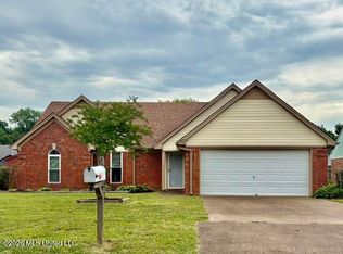107 Peach Tree Dr, Senatobia, MS 38668
