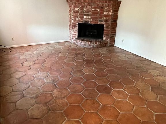 5th image of 2601 Treasure Hills Blvd APT 1