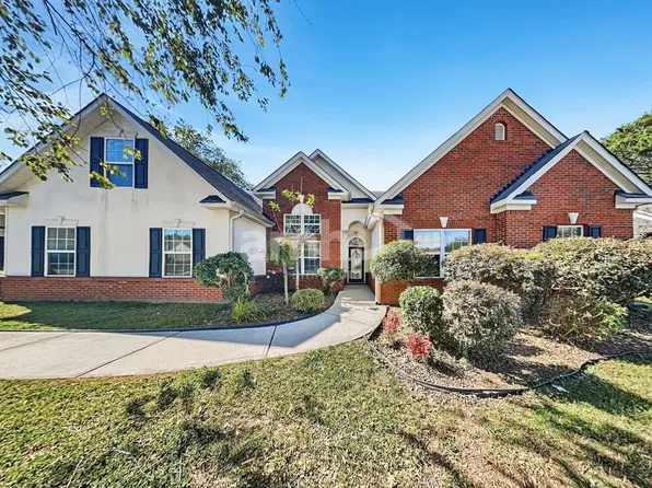 1351 Tumblerock Ct, Loganville, GA 30052