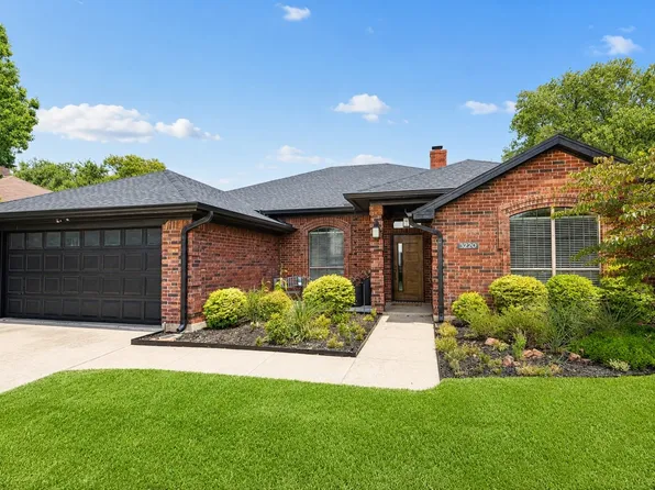 3220 Timber View Cir, Bedford, TX 76021