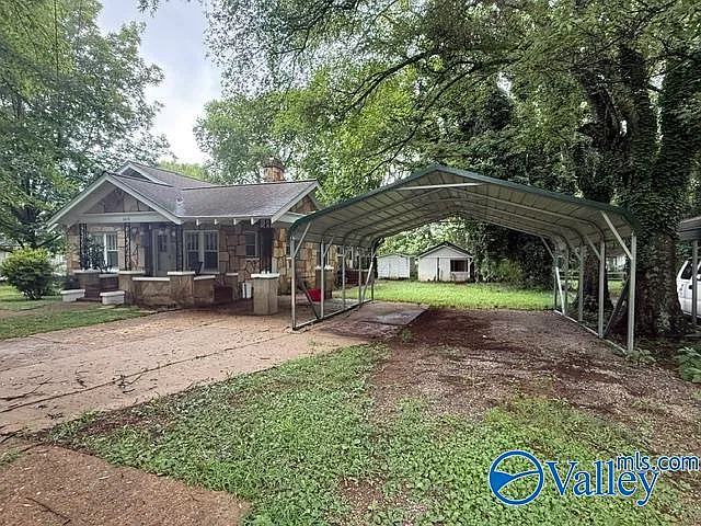 2 bed, 1.0 bath, 1202 sqft, $1,200 — Photo 2