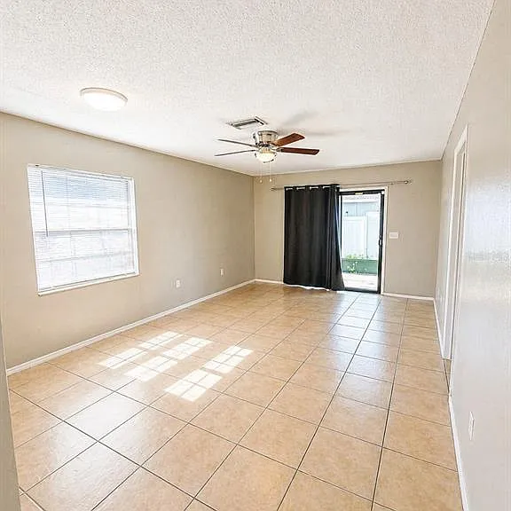 4810 Ho Wil Ln #4810 — Photo 3