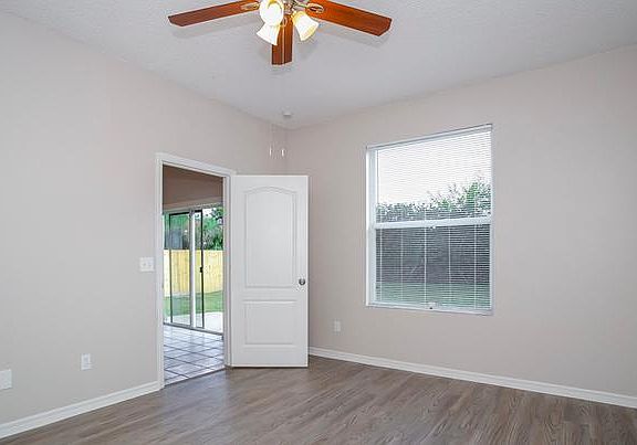 5th image of 246 White Marsh Cir #1